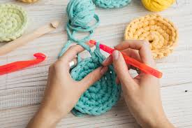 CÁCH ĐAN LEN BẰNG KIM MÓC CHỈ VỚI 4 BƯỚC – HƯỚNG DẪN CHI TIẾT TỪ BEE LEN HANDMADE